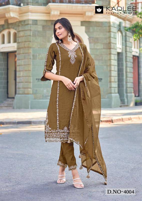 Kadlee risha Kurti manufacturers in Hydrabad